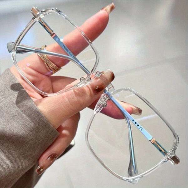 Ultra-Thin Clear Plastic Frames for Gender-Neutral Chic Glasses - Image 6