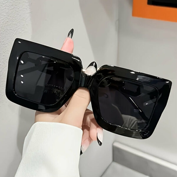 [Trendy Oversized Glasses] Trendy Oversized Square Frame Women's Driving Glasses - Fashionable Blue Light Glasses for Woman - Image 2